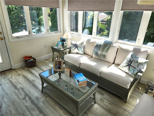 47 Treasure Rd, Narragansett, RI, 02882-2011 | Card Image