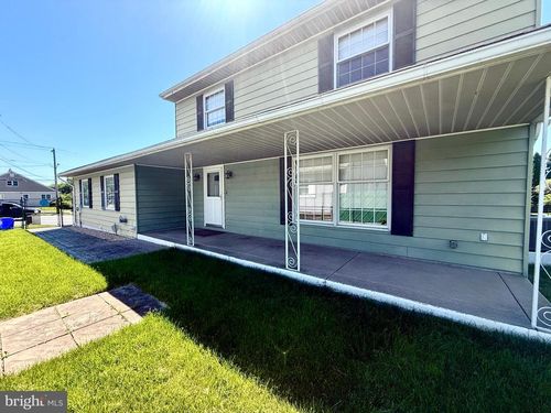 840 Welsh Rd, PHILADELPHIA, PA, 19115-2823 | Card Image