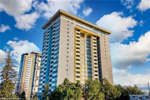 1608-375 King St N, Waterloo, ON, N2J4L6 | Card Image