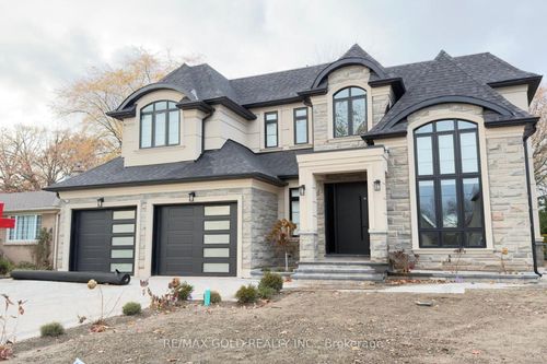507 Wildwood Drive, Oakville, ON, L6K1V1 | Card Image