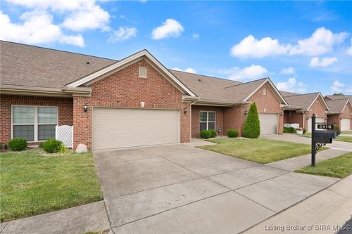 2416 Pickwick Ct, New Albany, IN, 47150-6240 | Card Image