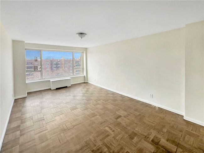 APT-8E - 166 Powells Cove Blvd, Home with 2 bedrooms, 2 bathrooms and null parking in Whitestone NY | Image 11