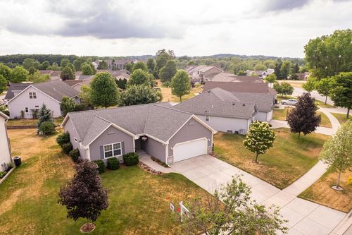 507 Sand Drive, West Bend, WI, 53095 | Card Image