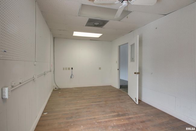 101 W Washington St, Home with 0 bedrooms, 0 bathrooms and null parking in Pittsfield IL | Image 10