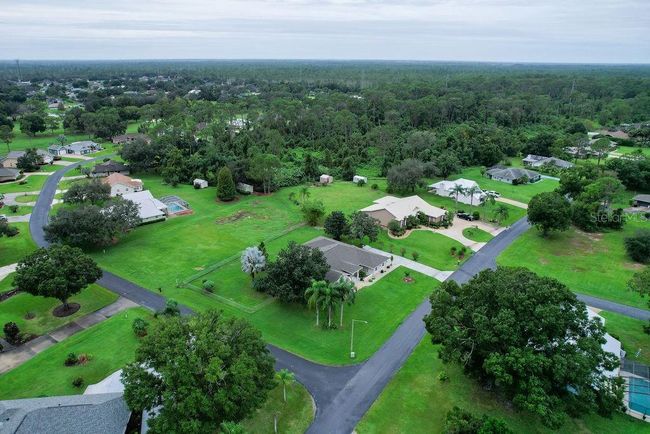 4702 Duffer Loop, House other with 3 bedrooms, 3 bathrooms and null parking in SEBRING FL | Image 4