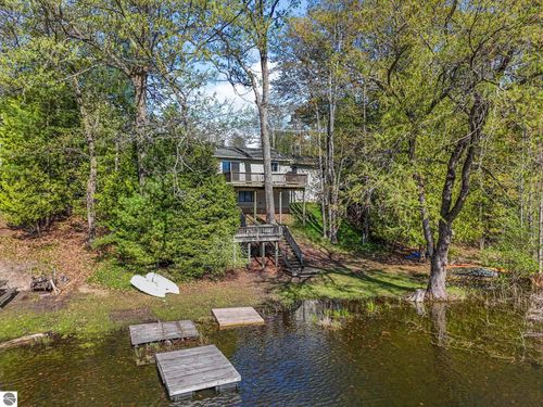 4064 N Spider Lake, Traverse City, MI, 49696 | Card Image