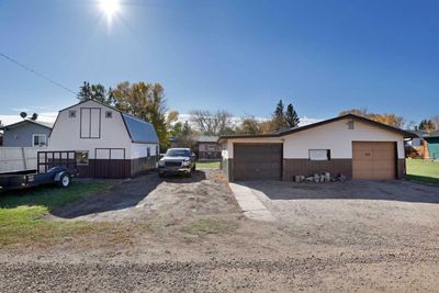 616 3 Ave, House detached with 3 bedrooms, 1 bathrooms and 2 parking in Bassano AB | Image 2