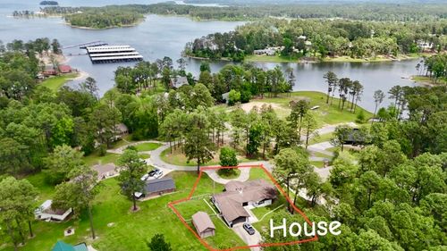 556 Longleaf Dr W, Brookeland, TX, 75931-6230 | Card Image