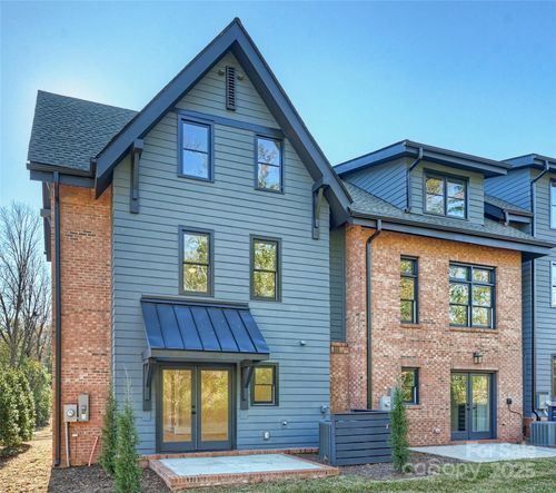 2027 Thurmond Pl, Charlotte, NC, 28205-3040 | Card Image
