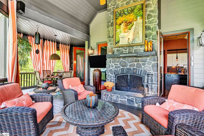 2 Sharptop Way, House other with 3 bedrooms, 4 bathrooms and 2 parking in Landrum SC | Image 22