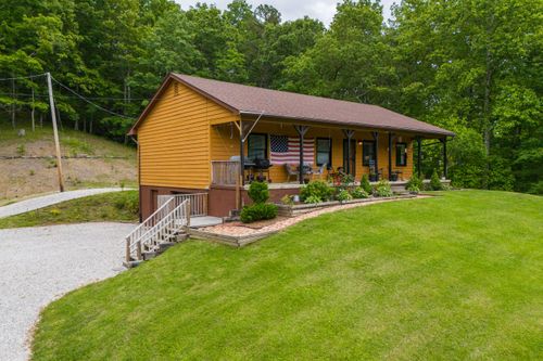 202 Old Garrard Rd, Berea, KY, 40403-8477 | Card Image