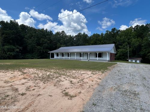 2333 Comans Rd, Carthage, MS, 39051-7716 | Card Image