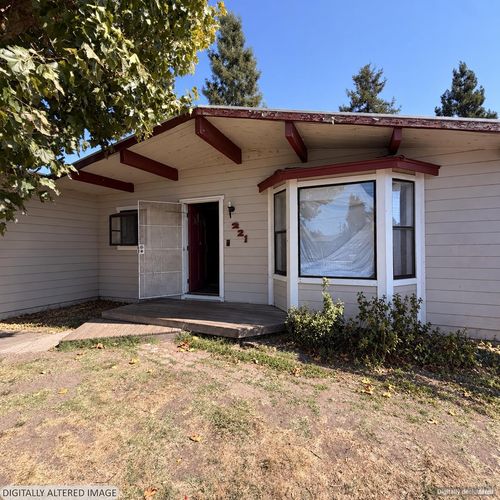 2106 Westwood Dr, Santa Rosa, CA, 95407-7430 | Card Image