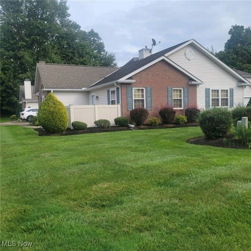 6-7572 Monterey Bay Dr, Mentor-On-The-Lake, OH, 44060-9013 | Card Image