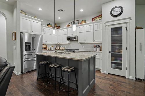 724 Blue Oak Way, Edmond, OK, 73034 | Card Image