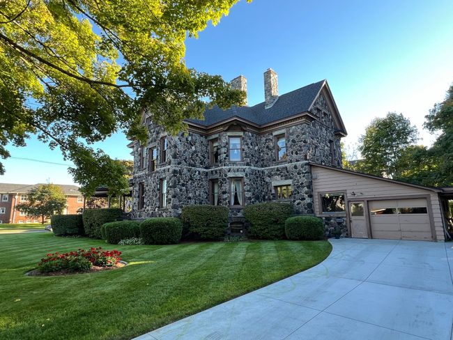 303 S State Ave, House other with 5 bedrooms, 4 bathrooms and null parking in Alpena MI | Image 52