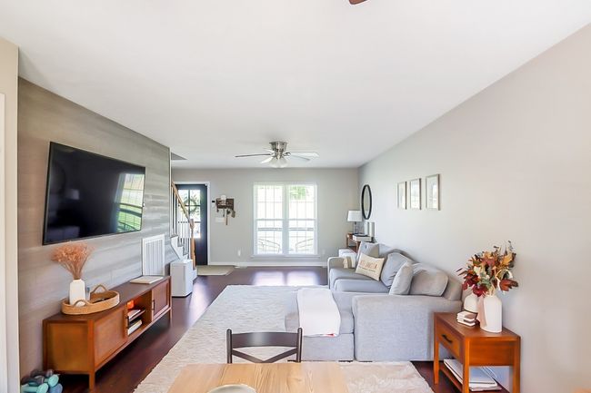 1003 Creek Bottom Rd, House other with 3 bedrooms, 2 bathrooms and 1 parking in White Bluff TN | Image 4