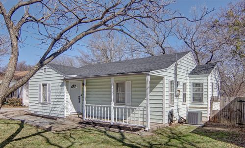 813 S Lamar St, Weatherford, TX, 76086-5113 | Card Image