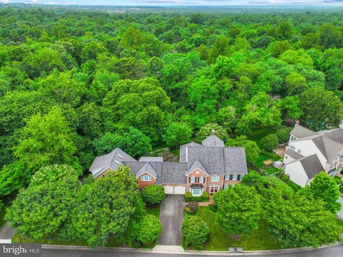 13893 Walney Park Dr, Chantilly, VA, 20151-2321 | Card Image