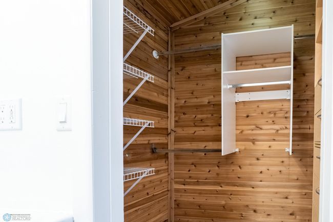 626 interior-13.jpg | Image 16