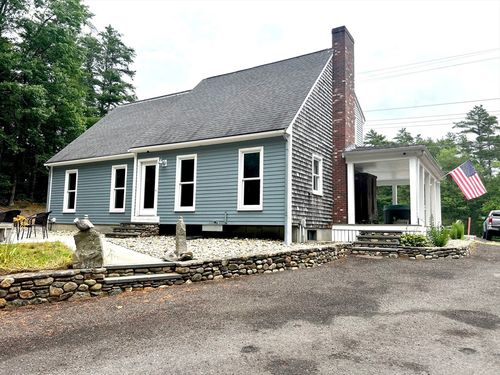 20 Spring St, Plympton, MA, 02367-1702 | Card Image