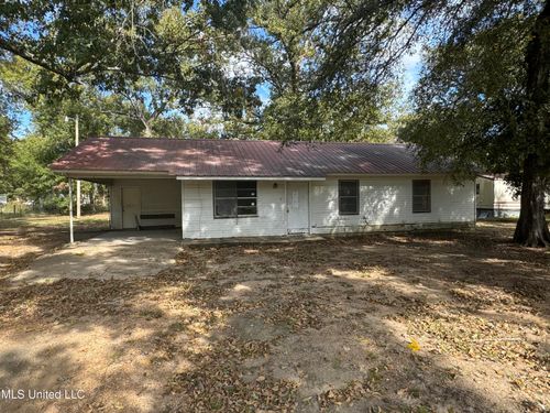 604 Belle Grove Cir, Vidalia, LA, 71373-3483 | Card Image