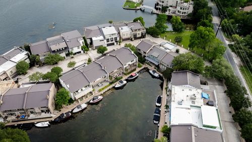 2433 Westlake Dr, Austin, TX, 78746-2949 | Card Image