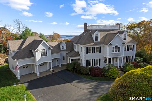 134 River Rd, Essex, CT, 06426-1306 | Card Image