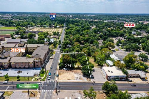 1532 Sam Houston Ave, Huntsville, TX, 77340-4533 | Card Image