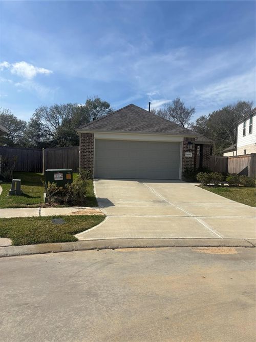 19192 Cedar Lennox Cir, Magnolia, TX, 77355-1430 | Card Image