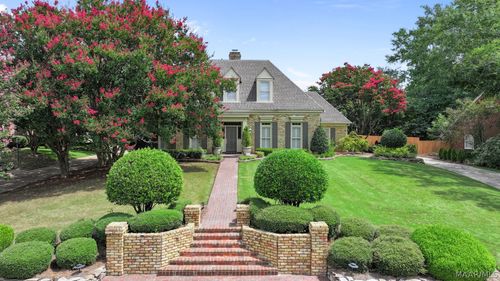 2147 Vaughn Ln, Montgomery, AL, 36106-3252 | Card Image