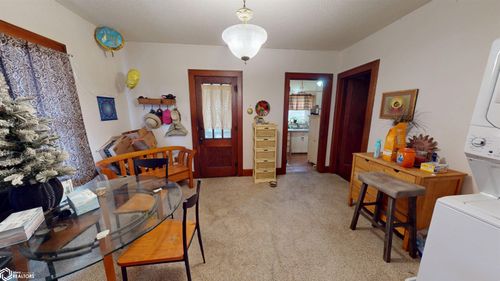 504 N Main St, Fairfield, IA, 52556-2448 | Card Image