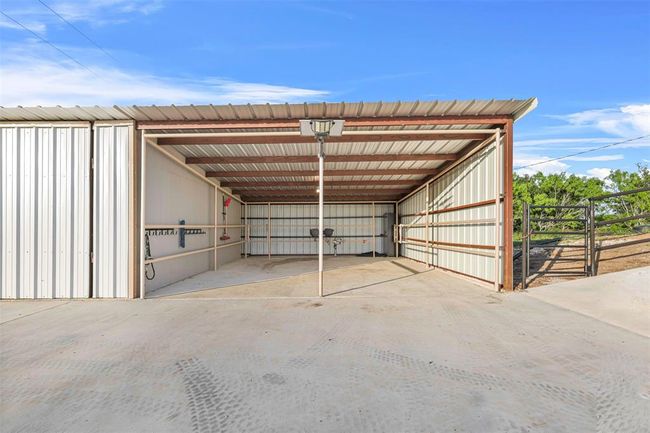 1425 County Road 116, Home with 3 bedrooms, 2 bathrooms and 6 parking in Caldwell TX | Image 28