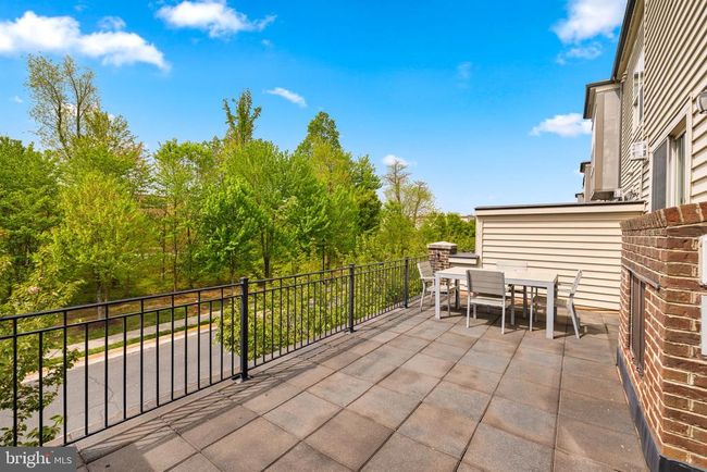 42294 Peregrine Ter, Townhouse with 4 bedrooms, 4 bathrooms and null parking in BRAMBLETON VA | Image 13