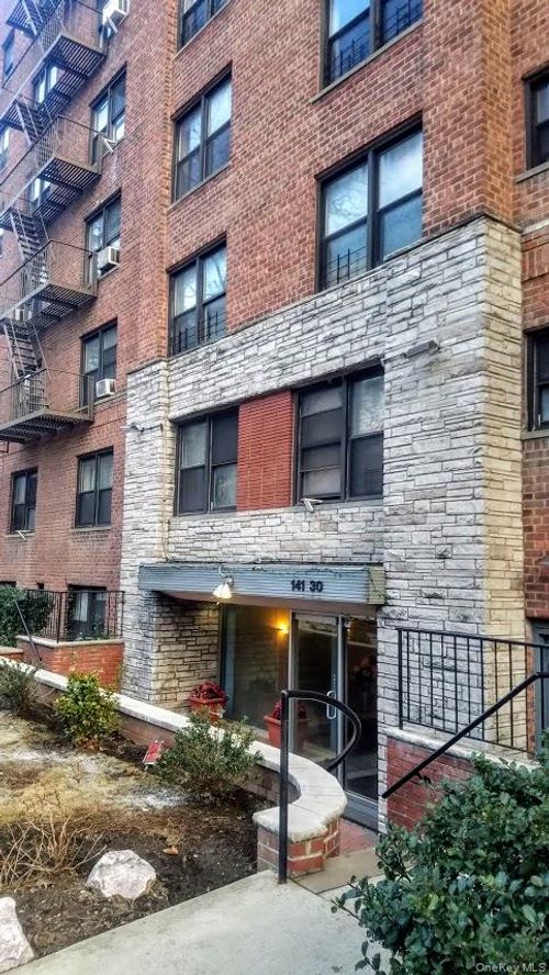 apt-6b-141 84th Rd, Jamaica, NY, 11435-1929 | Card Image
