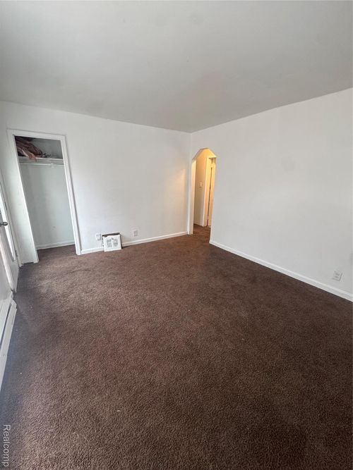 20085 Ferguson St, Detroit, MI, 48235-2434 | Card Image