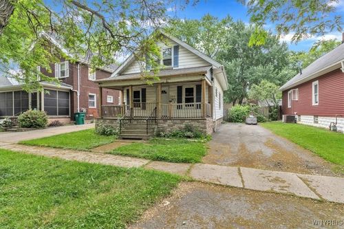 709 87th St, Niagara Falls, NY, 14304-3416 | Card Image