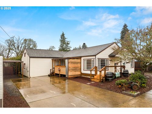 1824 18th Ave, ForestGrove, OR, 97116 | Card Image