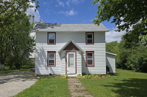 100 Spruce St, La Porte City, IA, 50651-1629 | Card Image