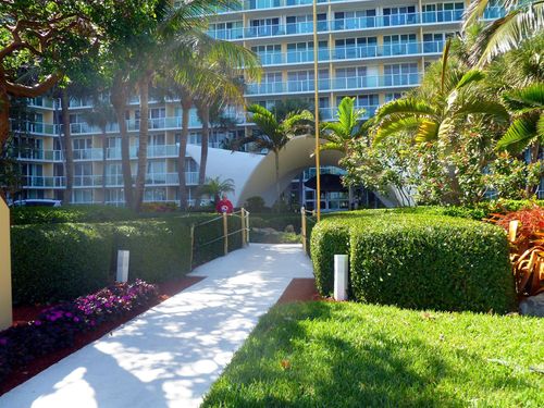 apt-414-333 Ne 21st Ave, Deerfield Beach, FL, 33441-3869 | Card Image