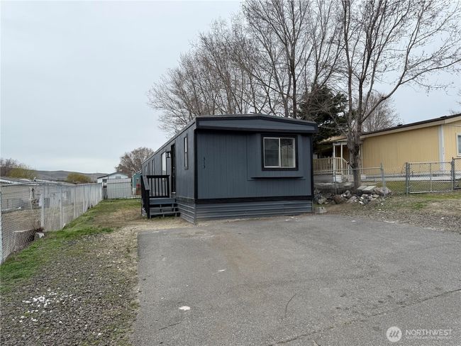 686 - 313 Sahara Ct, House other with 2 bedrooms, 2 bathrooms and 3 parking in West Richland WA | Image 32