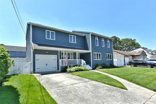 168 Von Huenfeld St, Massapequa Park, NY, 11762-2252 | Card Image