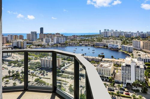 1910-101 Diplomat Pkwy, Hallandale Beach, FL, 33009 | Card Image