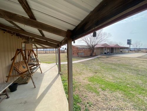 10092 Kennys Trucks Dr, Mounds, OK, 74047-8204 | Card Image