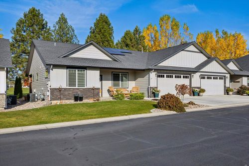 1109 N Country Club Dr, Deer Park, WA, 99006-6054 | Card Image