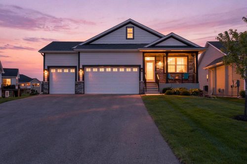 17960 Granite Ct, Lakeville, MN, 55044-5372 | Card Image