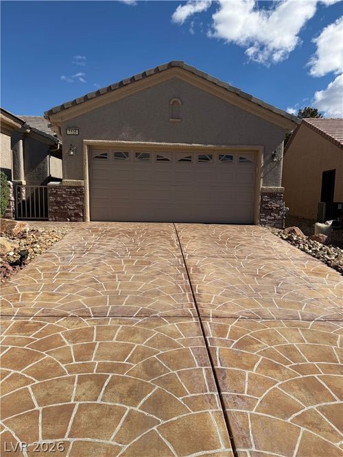 7826 Lyrebird Dr, North Las Vegas, NV, 89084-2411 | Card Image