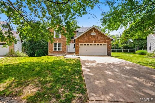 48 Ironwood Ct, O Fallon, MO, 63368-8196 | Card Image