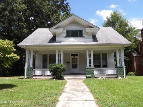 806 Vance St N, Wilson, NC, 27893-3008 | Card Image