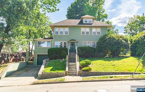 279 Joralemon St, Belleville, NJ, 07109-2158 | Card Image